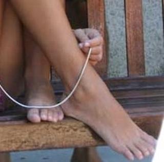Debora Salvalaggio feet photo 7