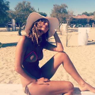 Debora Salvalaggio feet photo 1