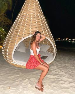 Debora Salvalaggio feet photo 6