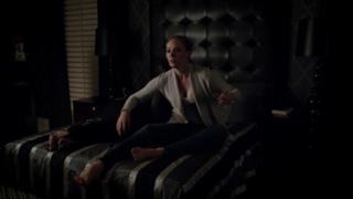 Deborah Ann Woll feet photo thumbnail