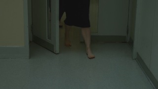 Deborah Ann Woll feet photo thumbnail