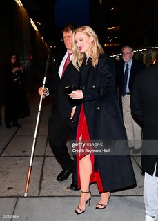 Deborah Ann Woll feet photo thumbnail