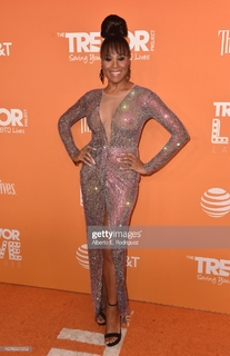 Deborah Cox feet photo 8