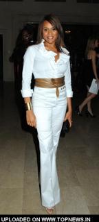 Deborah Cox feet photo 19
