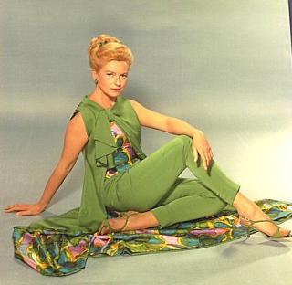 Deborah Kerr feet photo 13