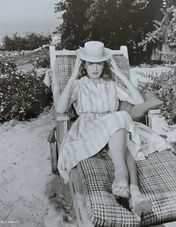 Deborah Kerr feet photo 16