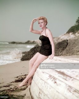 Deborah Kerr feet photo 8