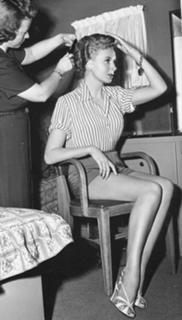 Deborah Kerr feet photo 14