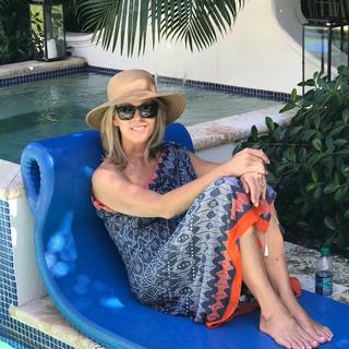 Deborah Norville feet photo thumbnail