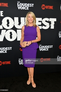 Deborah Norville feet photo thumbnail