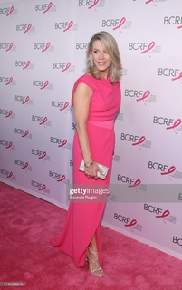 Deborah Norville feet photo thumbnail