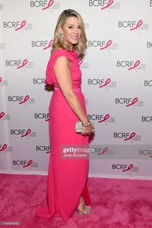 Deborah Norville feet photo thumbnail