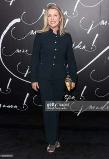 Deborah Norville feet photo thumbnail