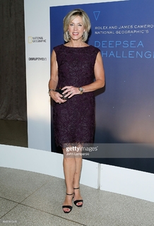Deborah Norville feet photo thumbnail