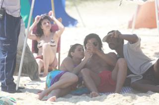 Deborah Secco feet photo thumbnail