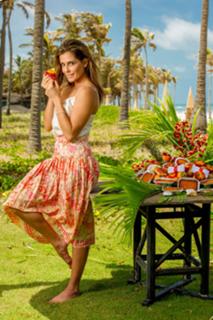 Deborah Secco feet photo thumbnail