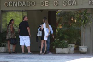 Deborah Secco feet photo thumbnail