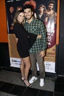 Deborah Secco feet photo thumbnail