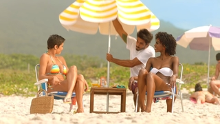 Deborah Secco feet photo thumbnail