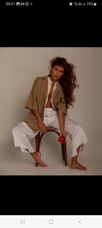 Deborah Secco feet photo thumbnail