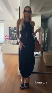 Deborah Secco feet photo 17