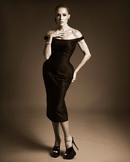 Deborah Secco feet photo 5
