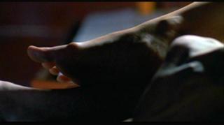 Debra Messing feet photo thumbnail