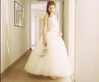 Debra Messing feet photo thumbnail