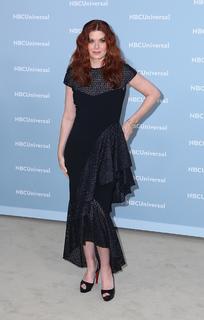 Debra Messing feet photo thumbnail
