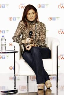 Debra Messing feet photo thumbnail