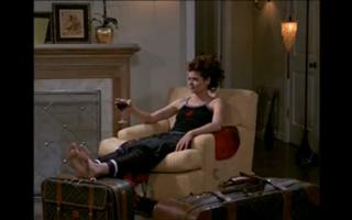Debra Messing feet photo thumbnail