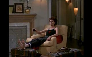 Debra Messing feet photo thumbnail
