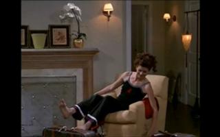 Debra Messing feet photo thumbnail