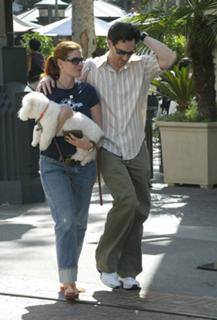 Debra Messing feet photo thumbnail