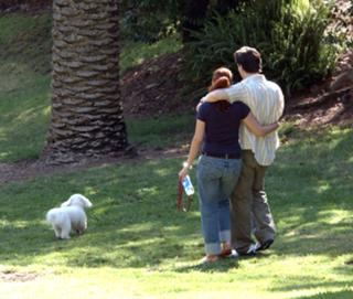 Debra Messing feet photo thumbnail