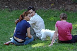 Debra Messing feet photo thumbnail