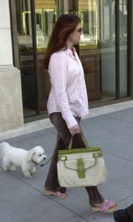 Debra Messing feet photo thumbnail