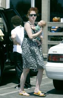 Debra Messing feet photo thumbnail