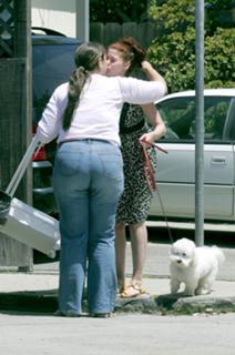 Debra Messing feet photo thumbnail