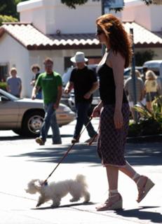 Debra Messing feet photo thumbnail