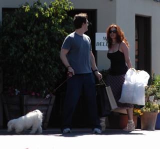 Debra Messing feet photo thumbnail