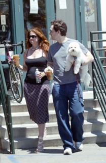 Debra Messing feet photo thumbnail