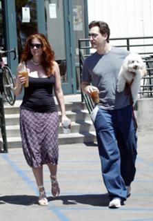 Debra Messing feet photo thumbnail