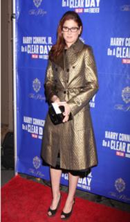 Debra Messing feet photo thumbnail