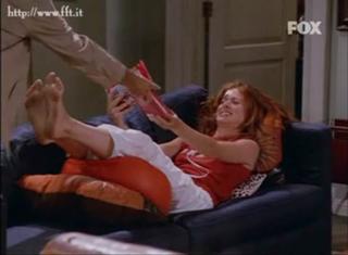Debra Messing feet photo thumbnail
