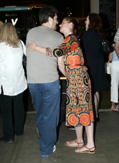 Debra Messing feet photo thumbnail