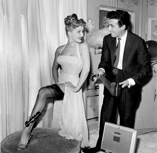 Debra Paget feet photo 14