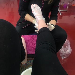 Dee Devlin feet photo 2
