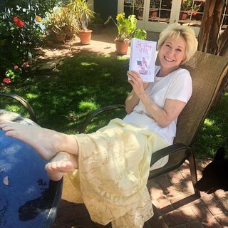 Dee Wallace feet photo 10