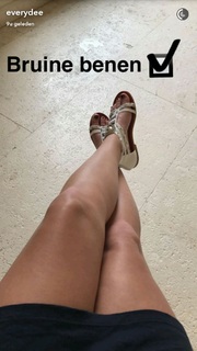 Dee van der Zeeuw feet photo 17